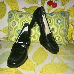 Michael Kors black patent leather 3” loafers
